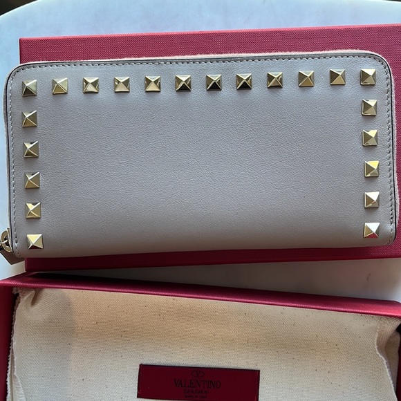 Valentino rockstuds continental wallet - Picture 3 of 6